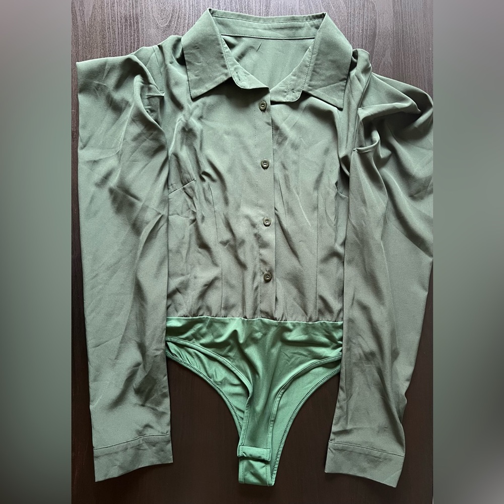 Collar Button Down Puff Long Sleeve Bodysuit Green Size M
